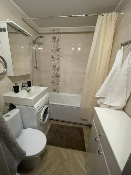 Cozy Apartment Close To Riga Airport ภายนอก รูปภาพ