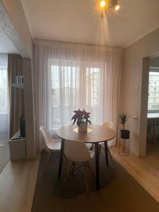 Cozy Apartment Close To Riga Airport ภายนอก รูปภาพ